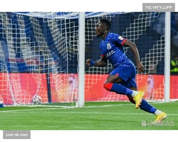 申花拉唐成冬窗标王，负十分起步迫使斯卢茨基激进轮换策略